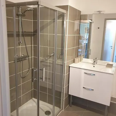 T2 Neuf Pres Des Plages Et Commerces Apartment